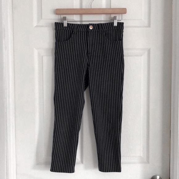 Banana Republic striped capri pants - Picture 1 of 5